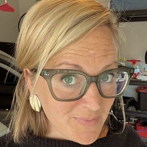 Meet your Posher, Jenny